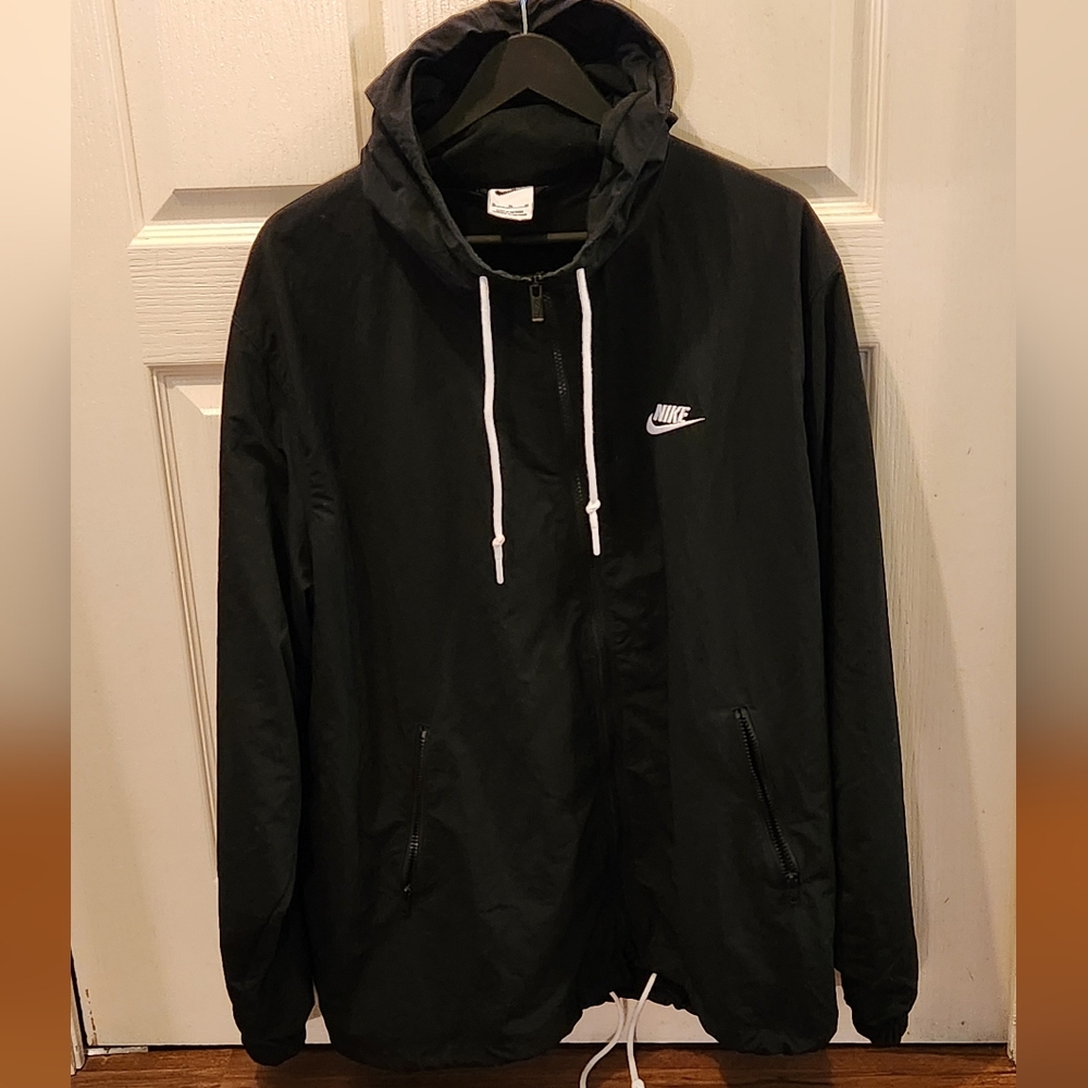 Nike Mens Black Hooded Windbreaker (XL)